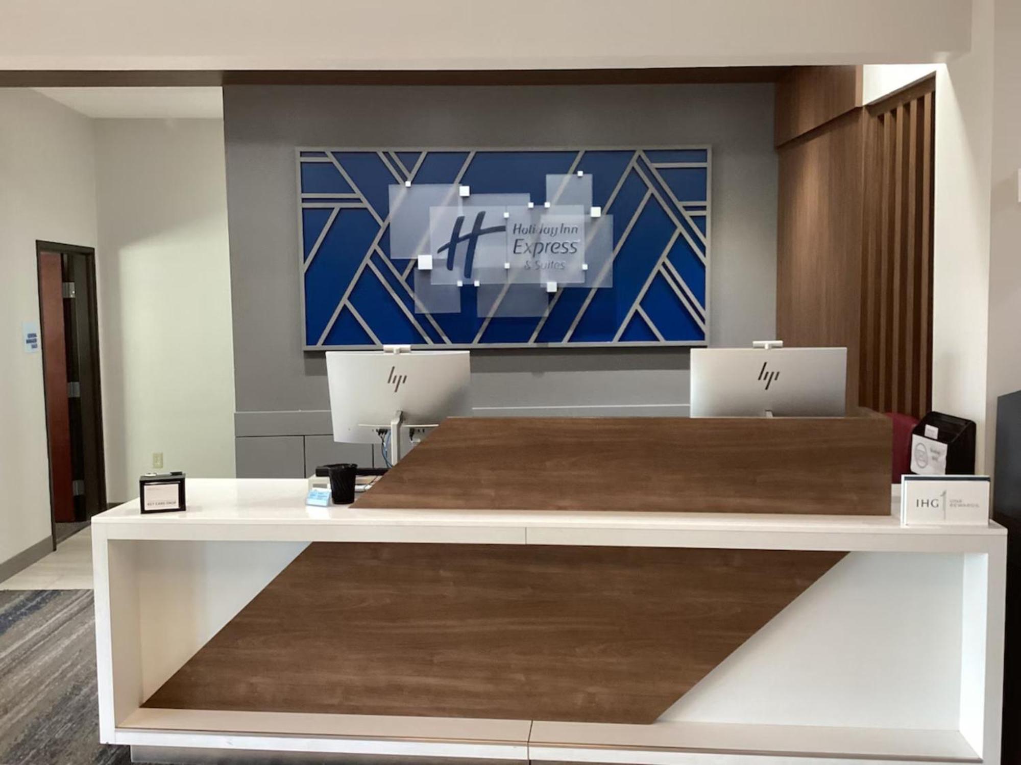 Holiday Inn Express And Suites Snyder By Ihg Buitenkant foto